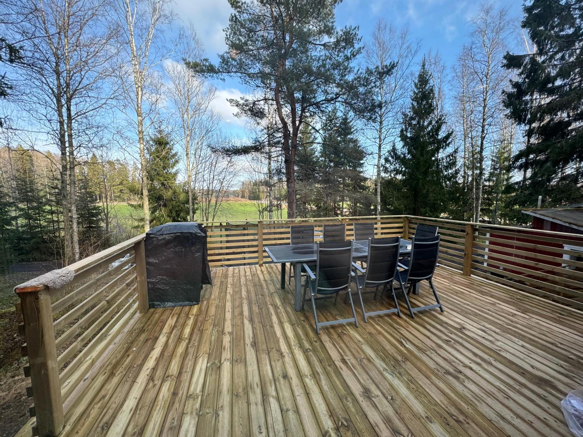 Mysig Stuga I Naevesta Orebro Bagian luar foto